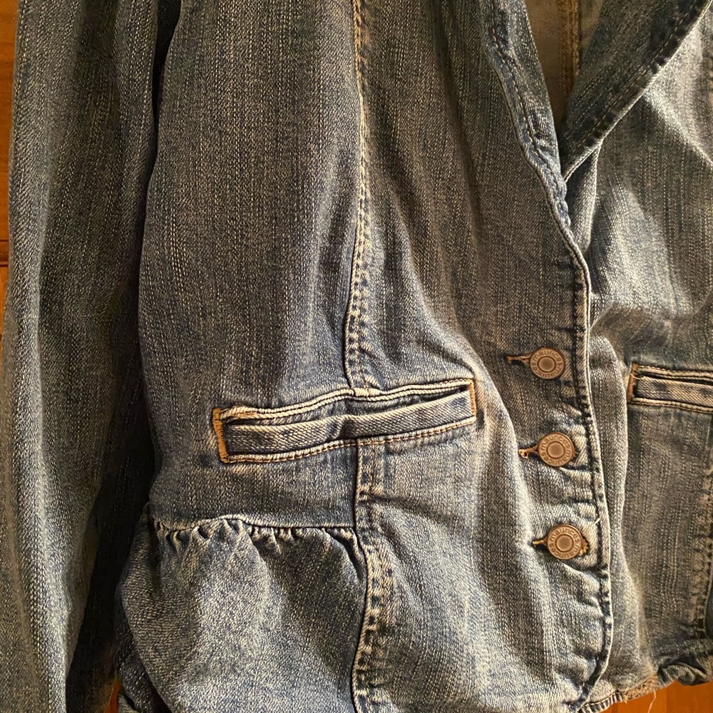 NWOT🔥 Women's Blue Denim Jacket - Picture 3 of 5